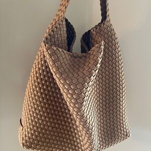 Naghedi Nomad large hobo  (color: Montauk)